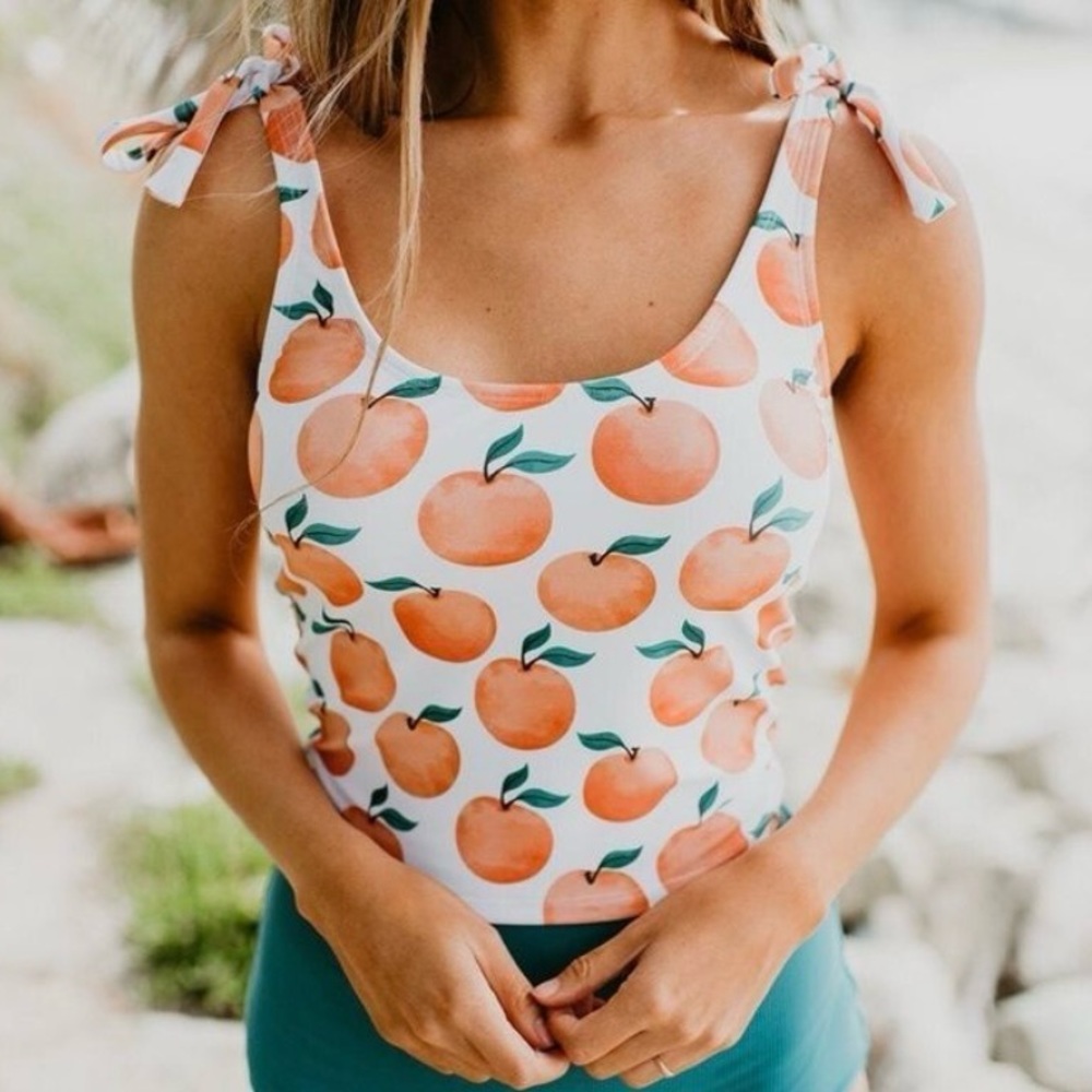 NWOT tie strap peachy keen printed swimsuit top!